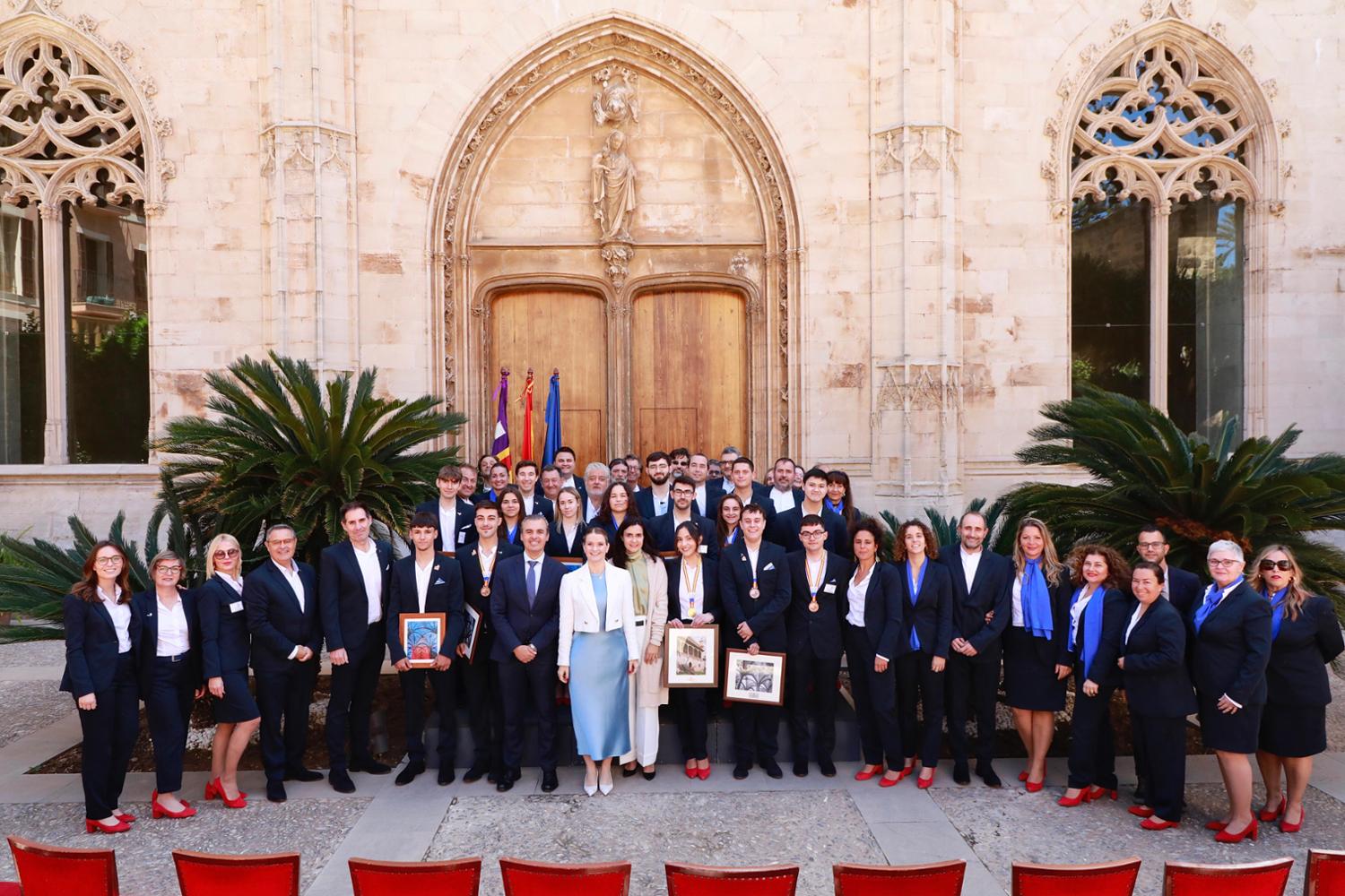 Recepción de la presidenta Prohens a los estudiantes de FP — Consolat de Mar